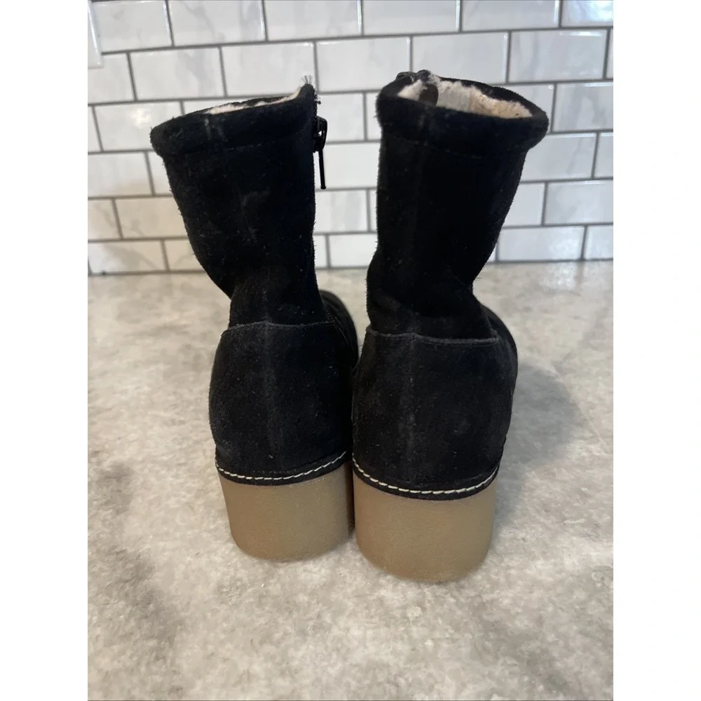 Kenneth Cole Reaction Boots Youth Size 3 Black Suede Leather Chelsea Booties